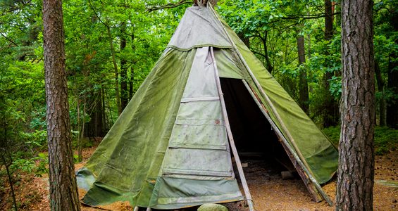 Campa med tipi